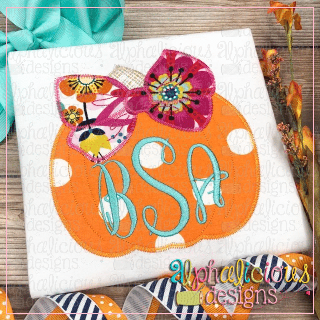 Pretty Pumpkin with Bow-Zig Zag