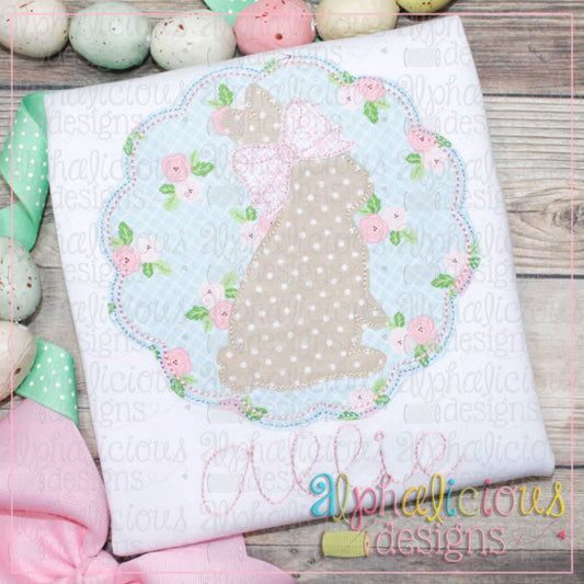 Bunny In Scallop Circle Frame-Triple Bean