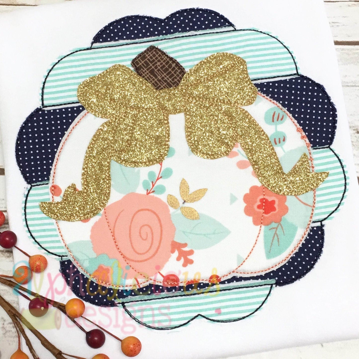 Patchwork Scallop Pumpkin with Bow-Triple Bean