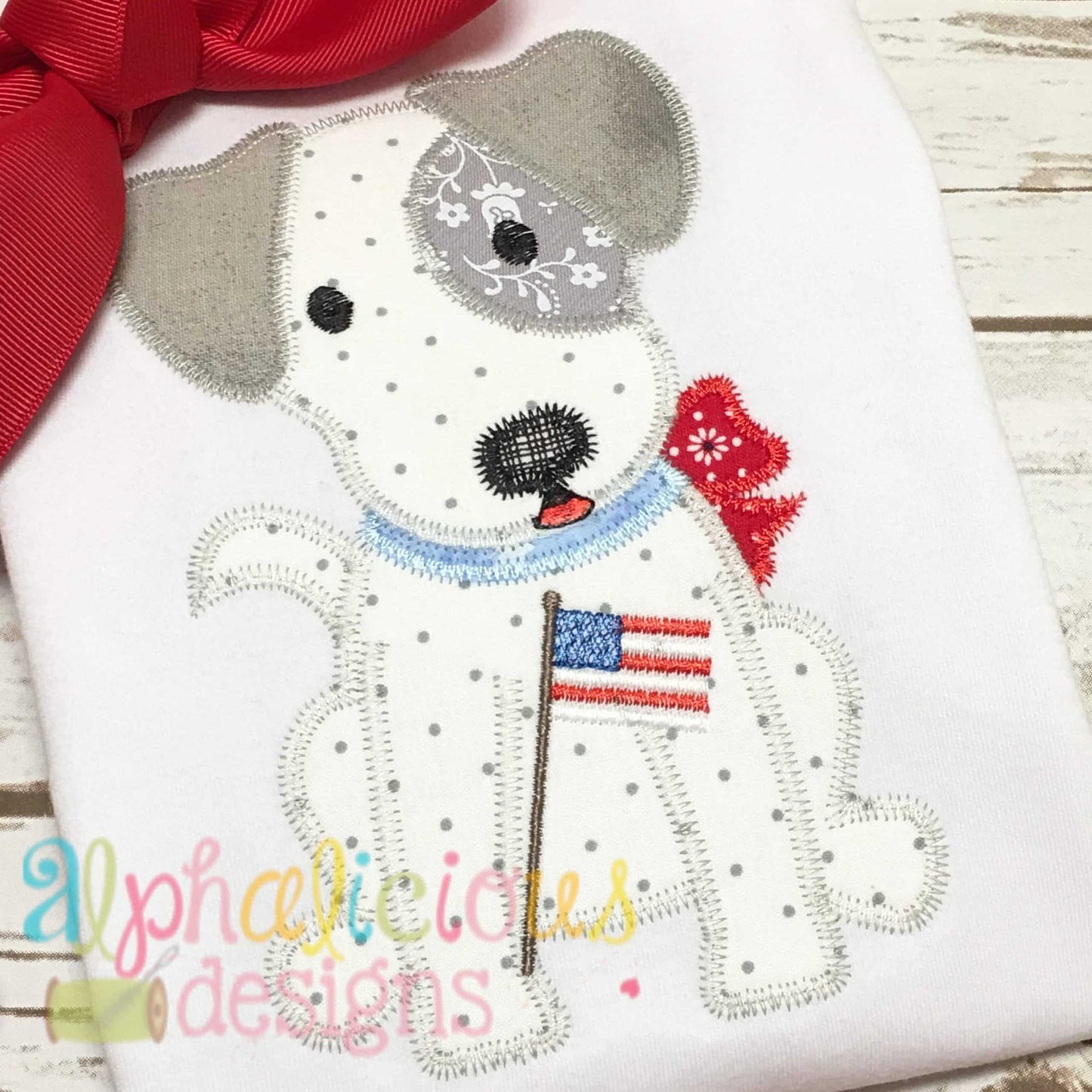 Patriotic Pup with Bow-Zigzag