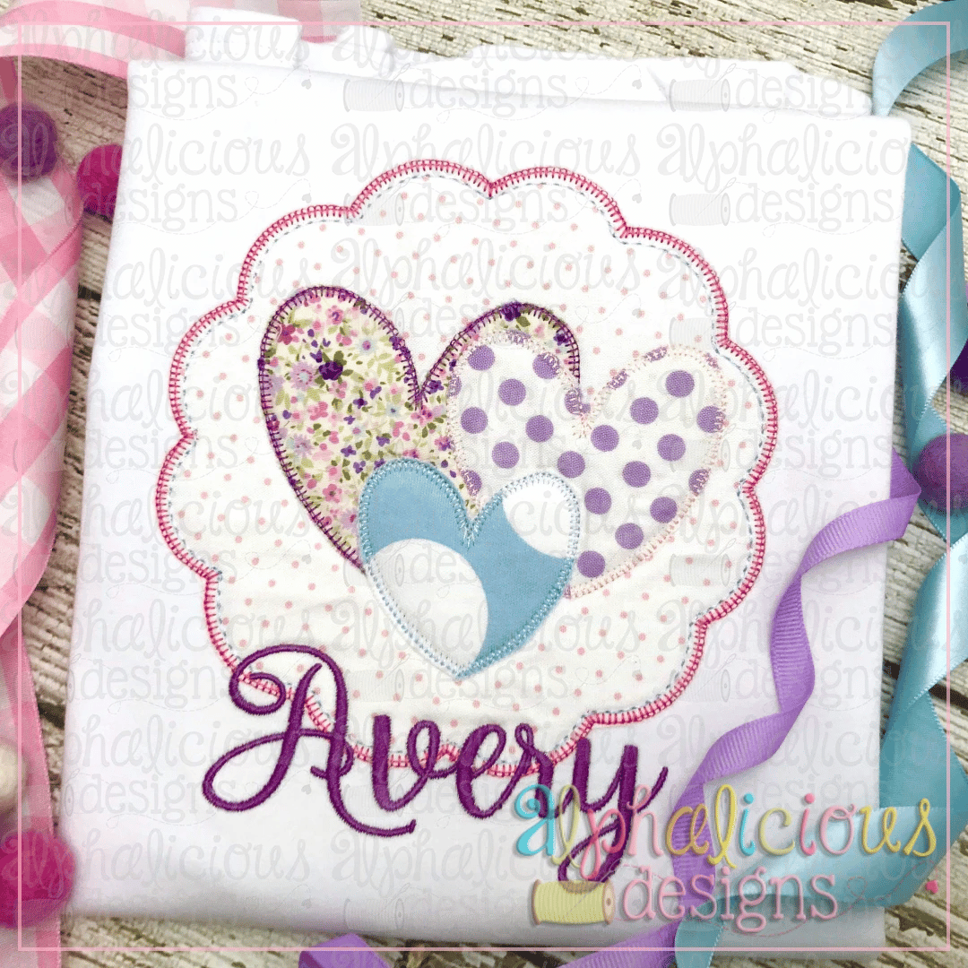 Triple Hearts in Scallop Frame-Blanket